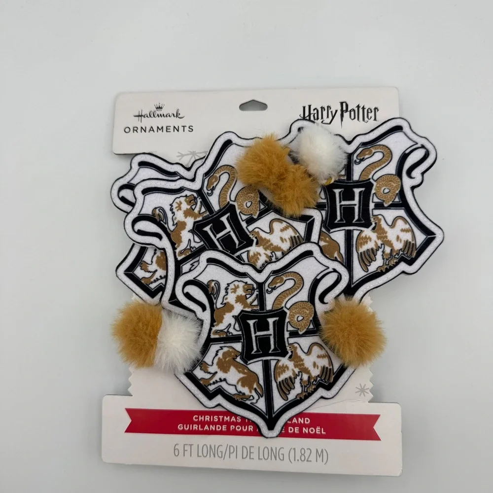 Hallmark Harry Potter Hogwarts Crest Christmas Tree Garland 6FT Gold White